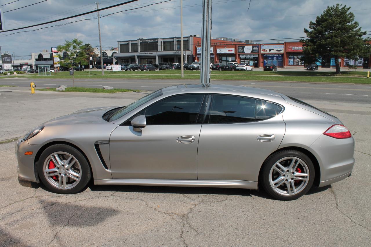 2013 Porsche Panamera GTS Photo