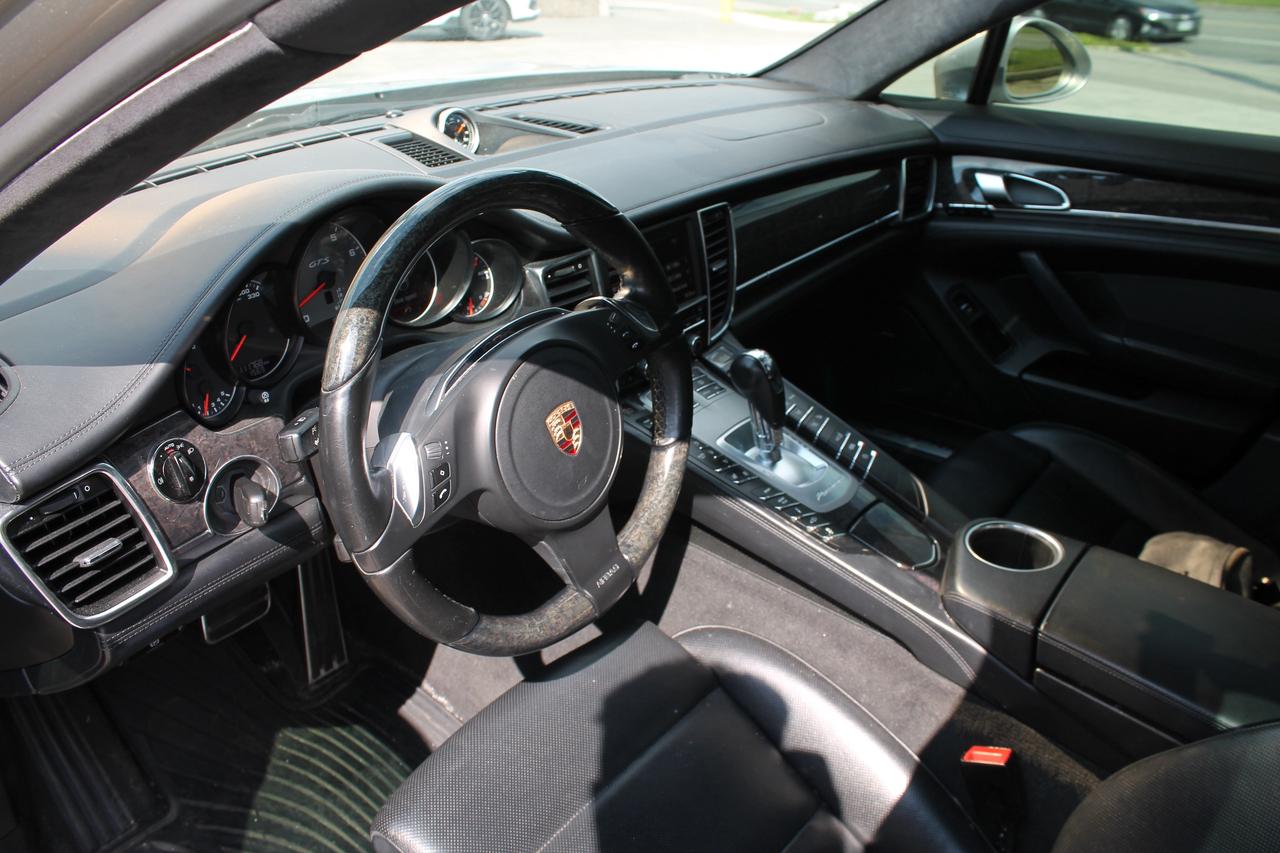 2013 Porsche Panamera GTS Photo