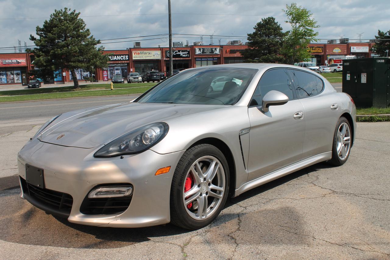 2013 Porsche Panamera GTS Photo