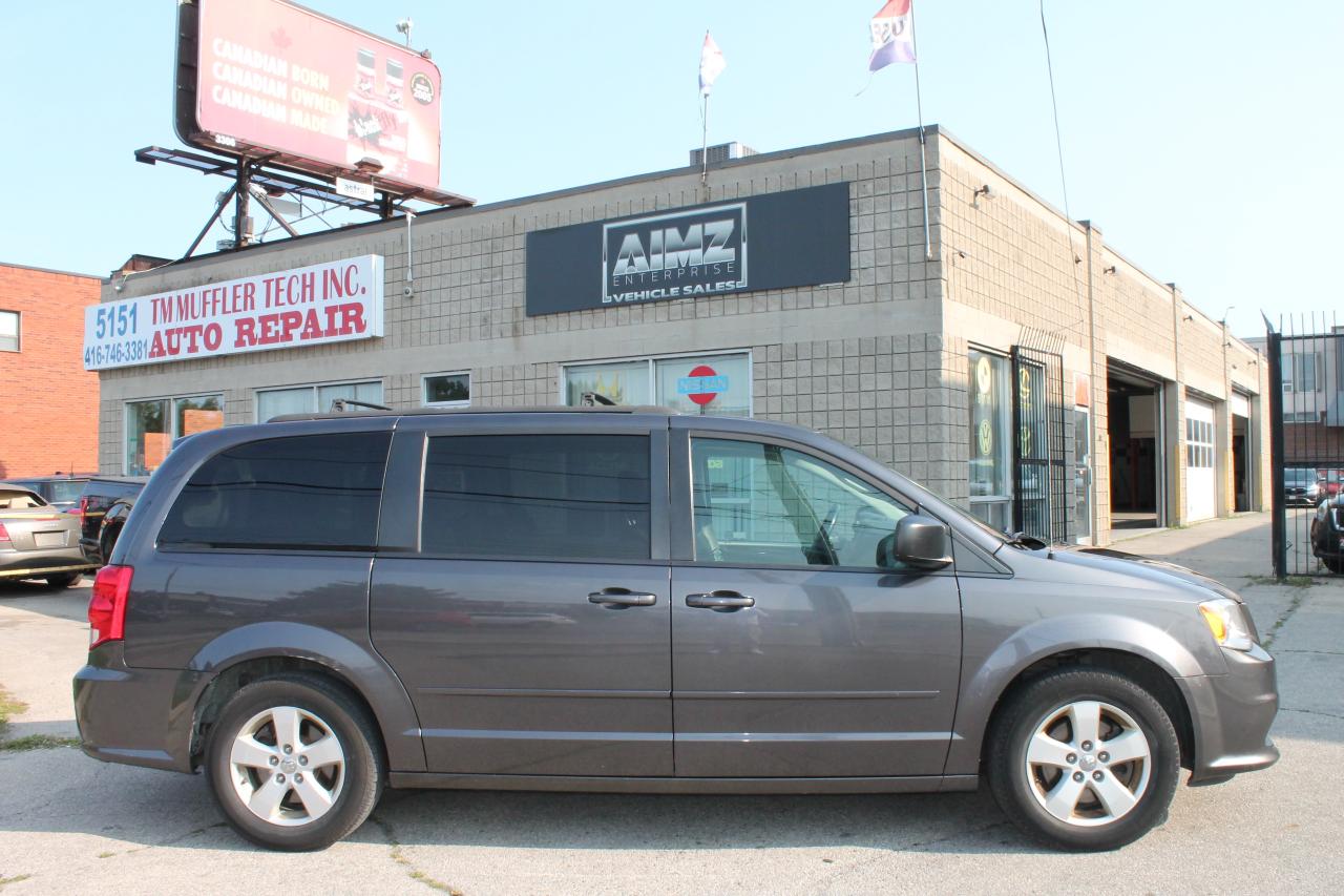 2017 Dodge Grand Caravan SXT Photo