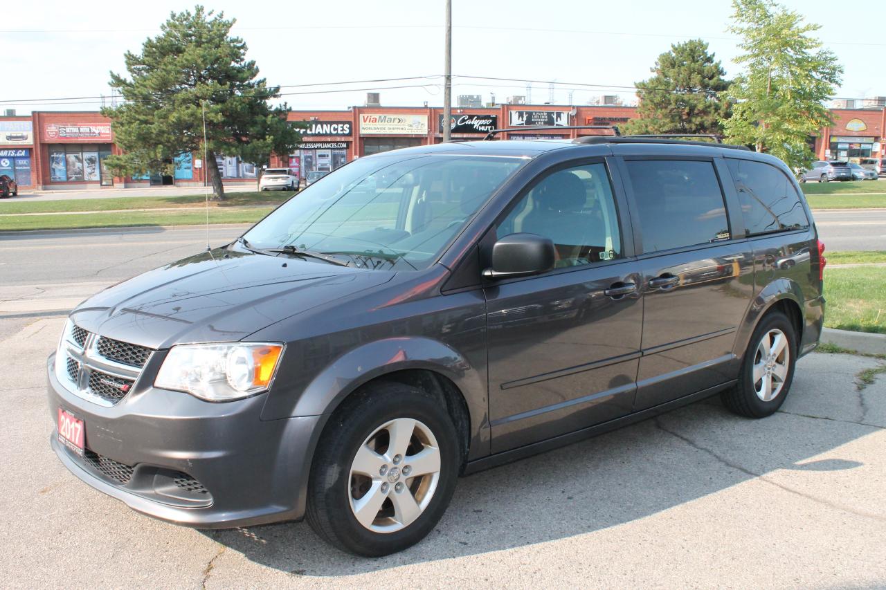 2017 Dodge Grand Caravan SXT Photo