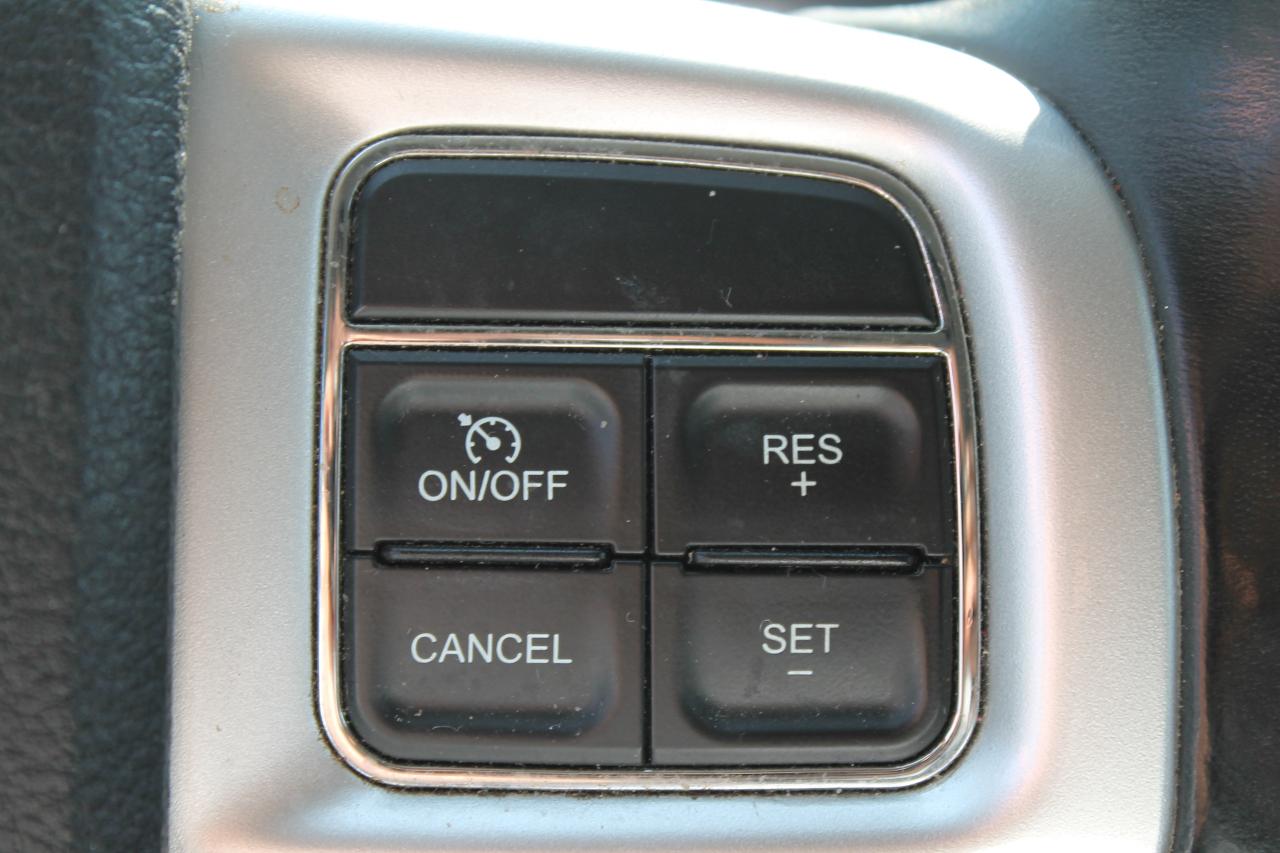 2017 Dodge Grand Caravan SXT Photo