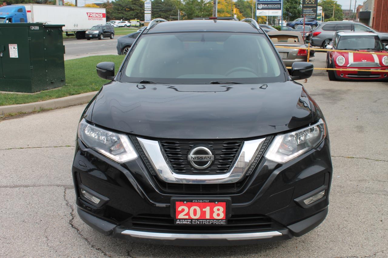 2018 Nissan Rogue SV Photo
