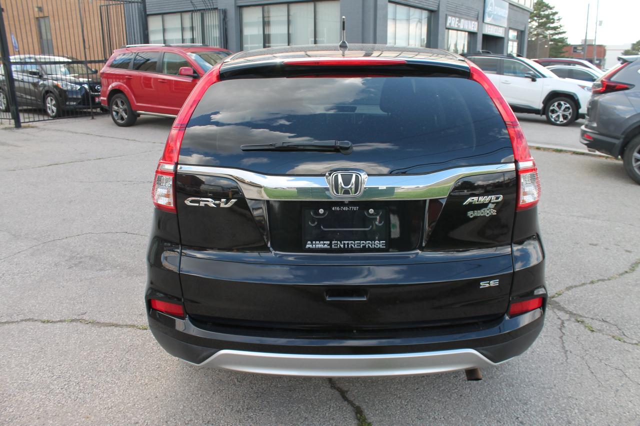 2015 Honda CR-V SE Photo3