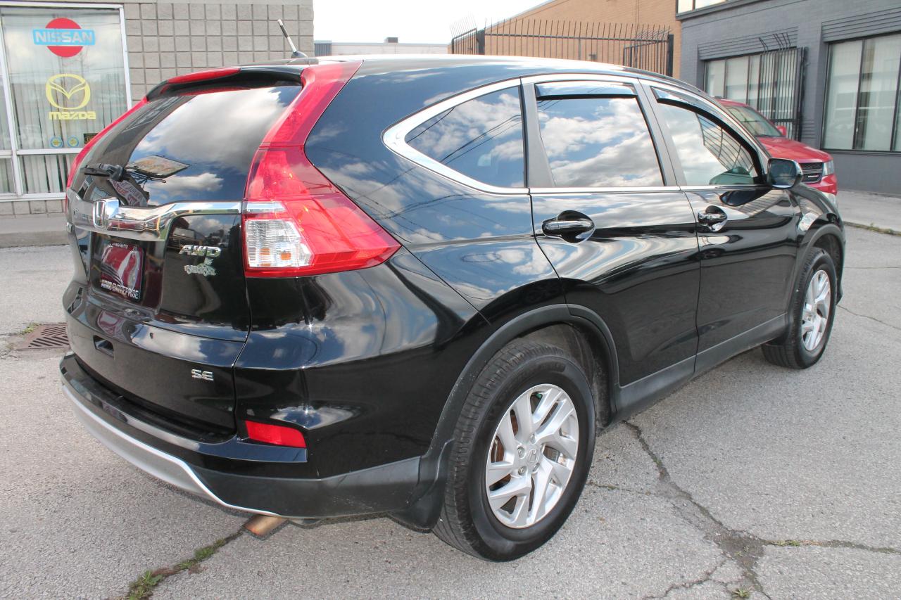 2015 Honda CR-V SE Photo