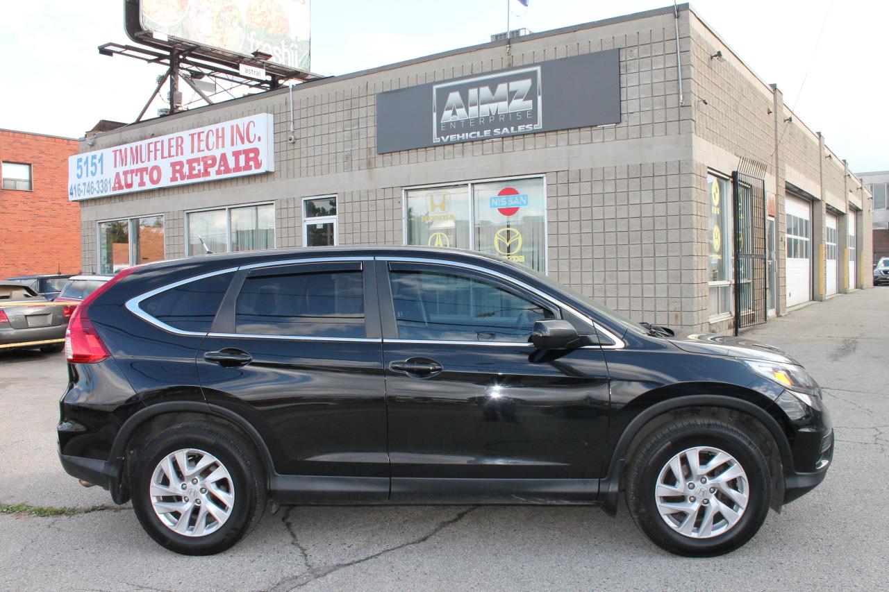 2015 Honda CR-V SE Photo