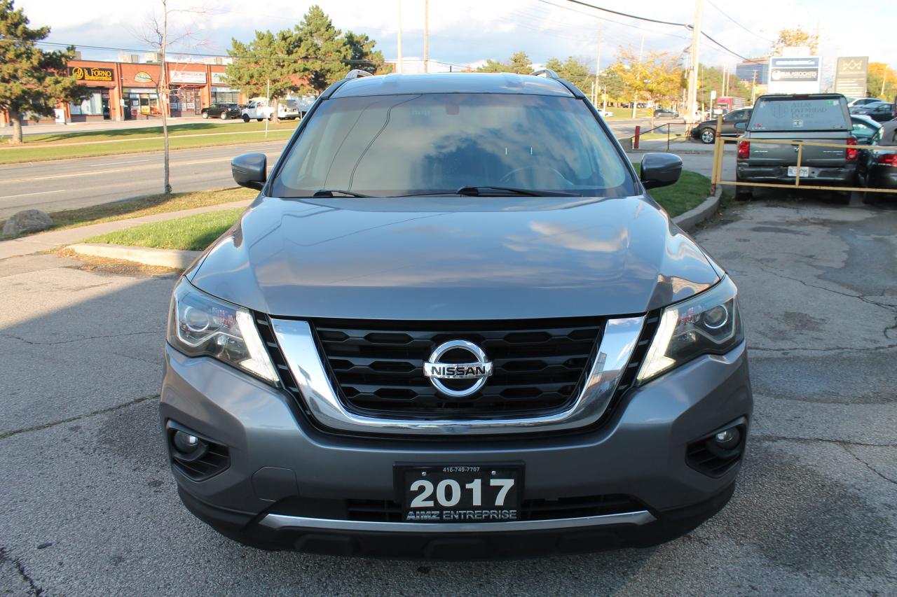 2017 Nissan Pathfinder SV Photo