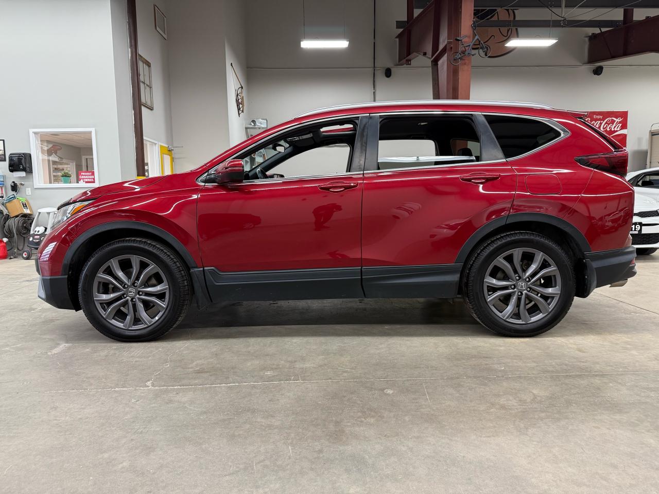 2021 Honda CR-V Sport Photo2