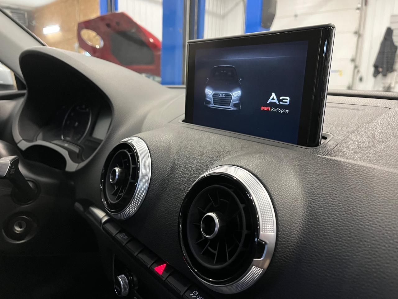 2017 Audi A3 4dr Sdn quattro 2.0T Progressiv - Photo #7