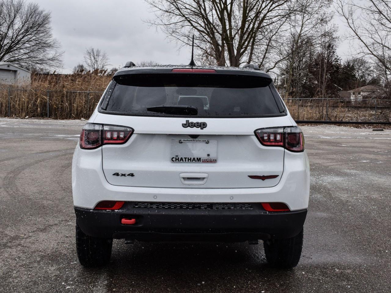 2026 Jeep Compass Trailhawk 4x4 Photo2