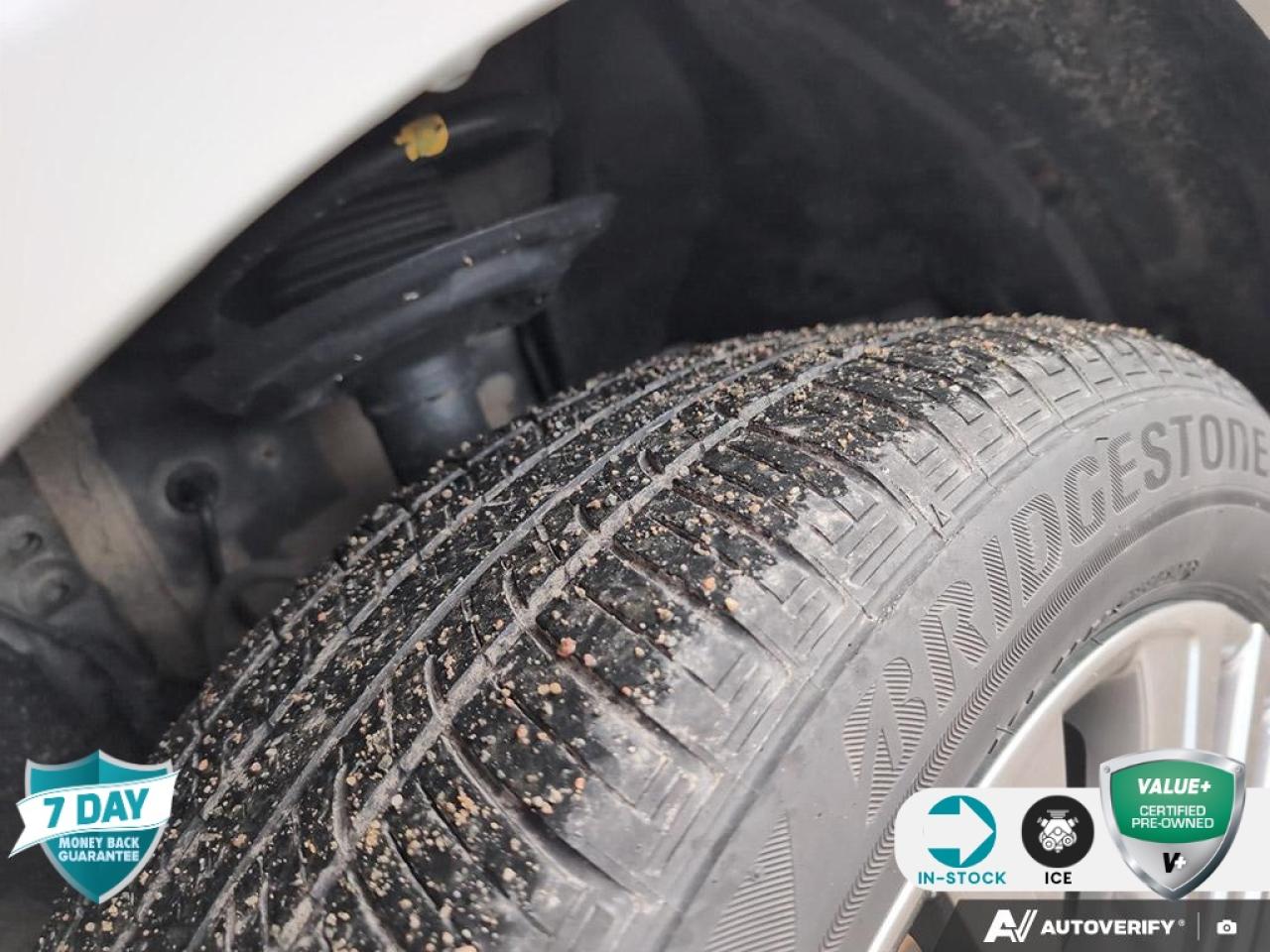 2023 Toyota Venza XLE 2.5L HYBRID | POWER MOON ROOF | APPLE CARPLAY Photo