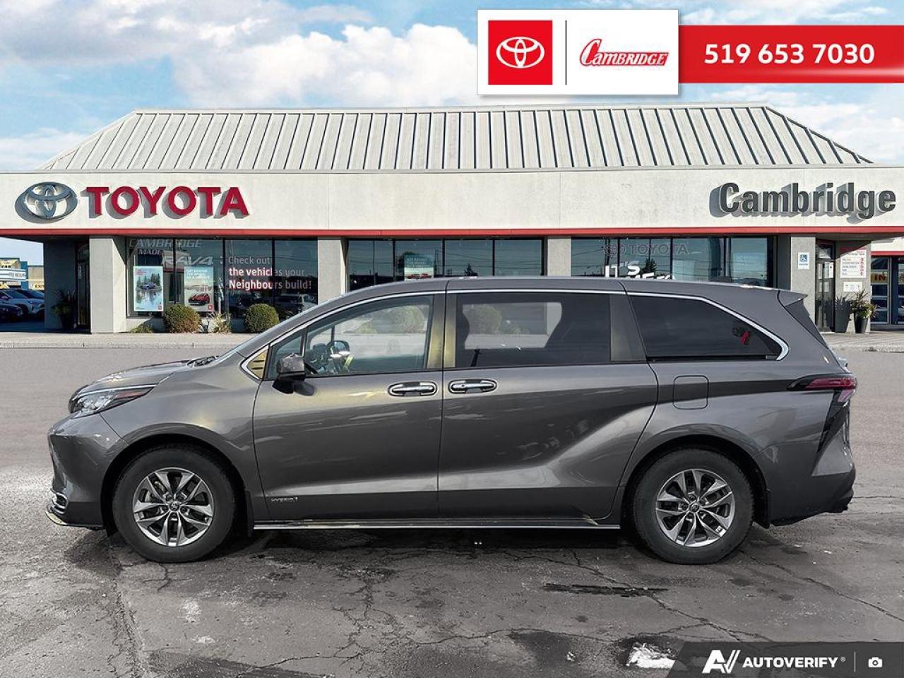 2021 Toyota Sienna XLE 8-Passenger Photo2