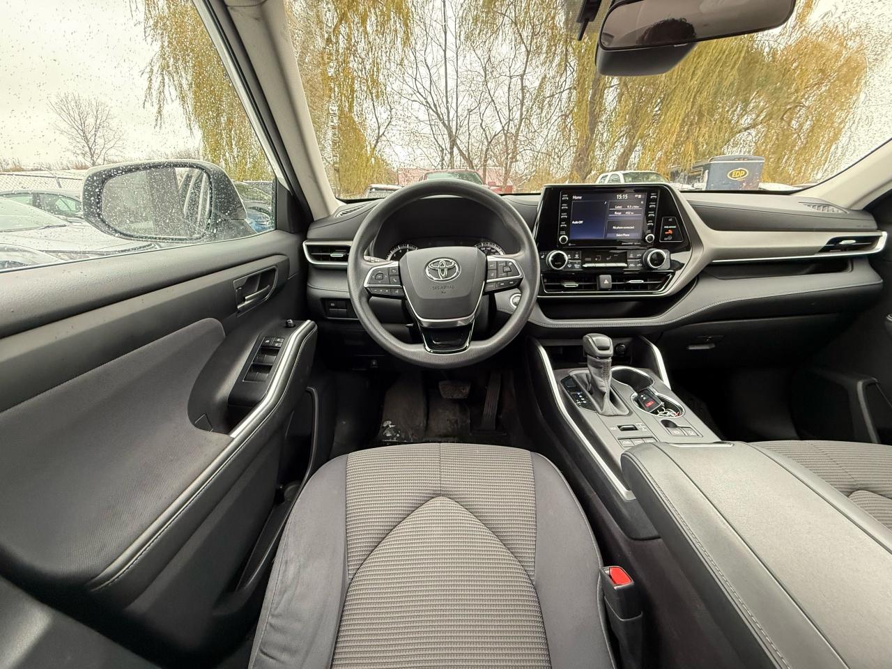 2020 Toyota Highlander LE - Photo #15