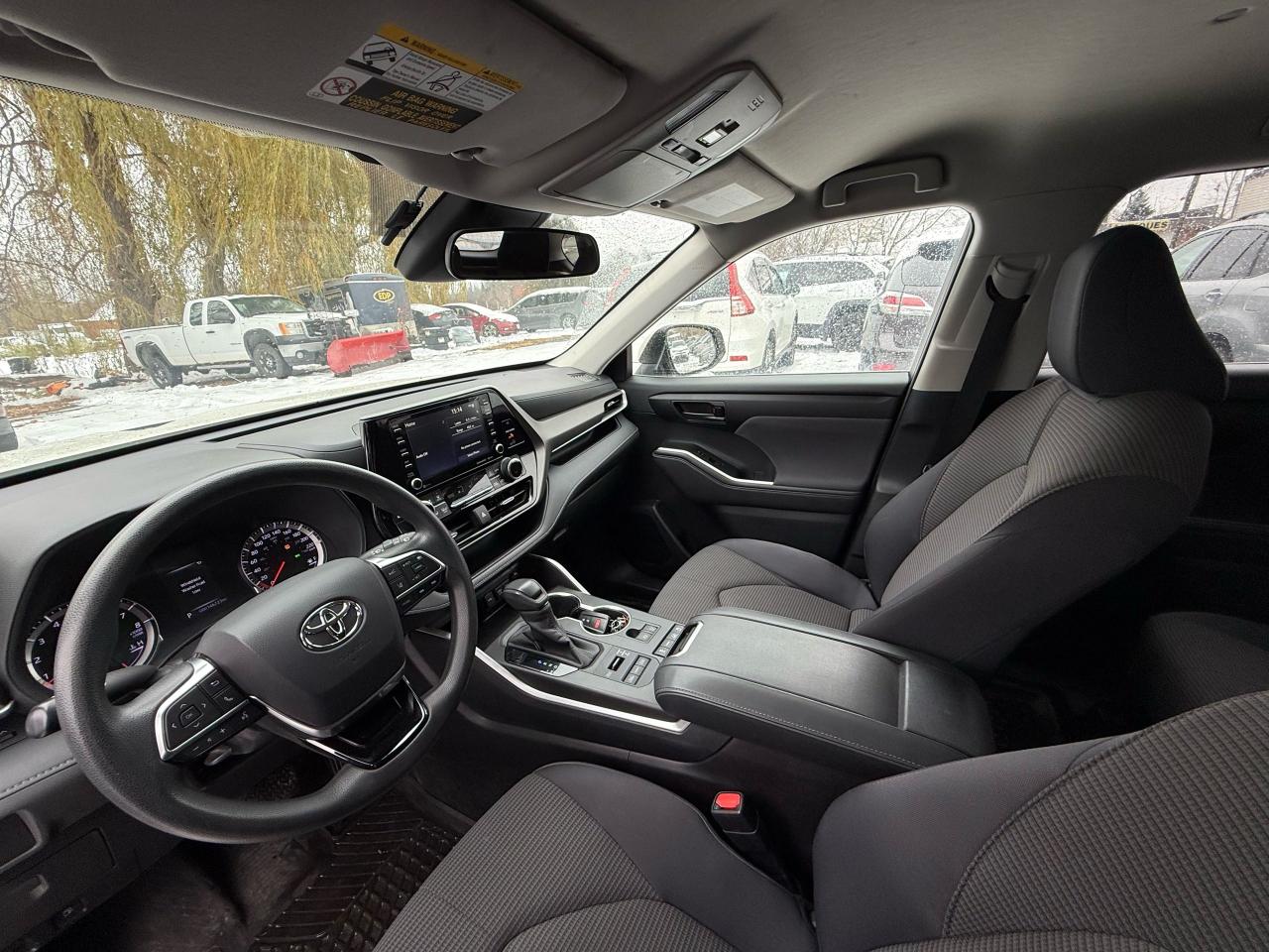 2020 Toyota Highlander LE - Photo #11