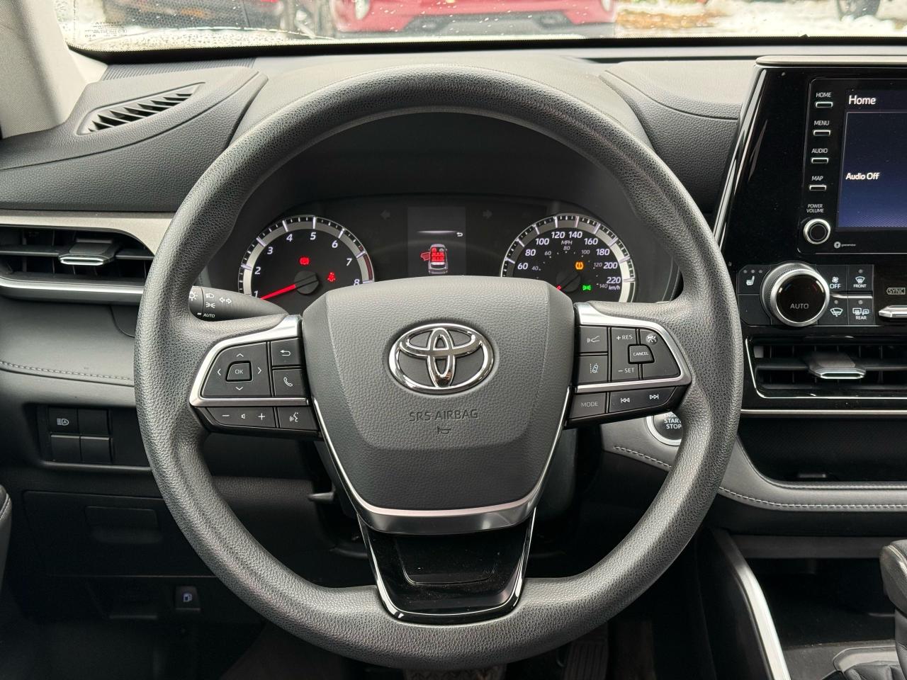 2020 Toyota Highlander LE - Photo #17