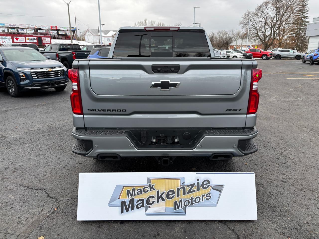 2026 Chevrolet Silverado 1500 2026 Chevrolet Silverado RST Crew Cab 4WD Photo2