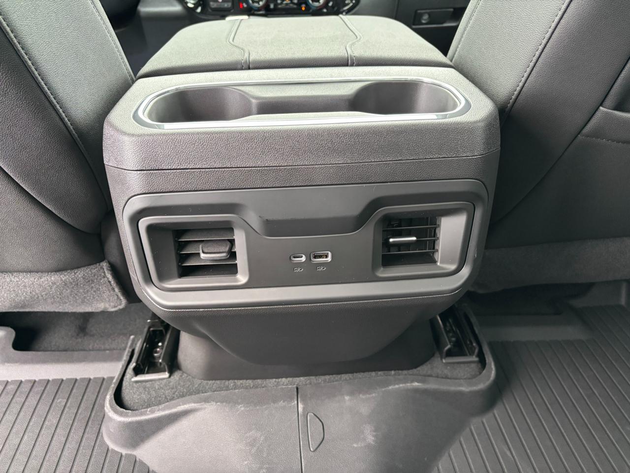 2026 Chevrolet Silverado 1500 2026 Chevrolet Silverado RST Crew Cab 4WD Photo