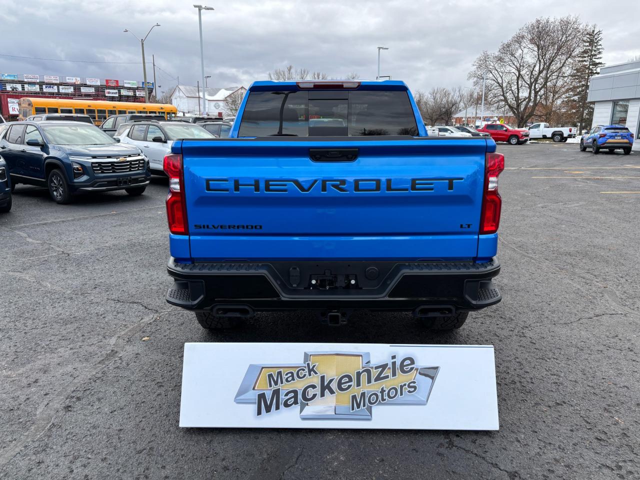2026 Chevrolet Silverado 1500 2026 Chevrolet Silverado LT Trail Boss Crew Cab 4WD Photo