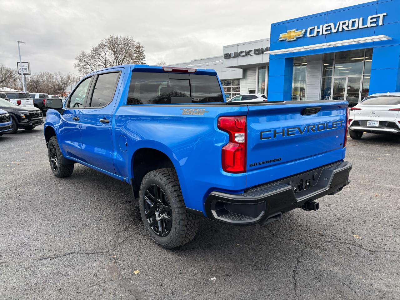 2026 Chevrolet Silverado 1500 2026 Chevrolet Silverado LT Trail Boss Crew Cab 4WD Photo