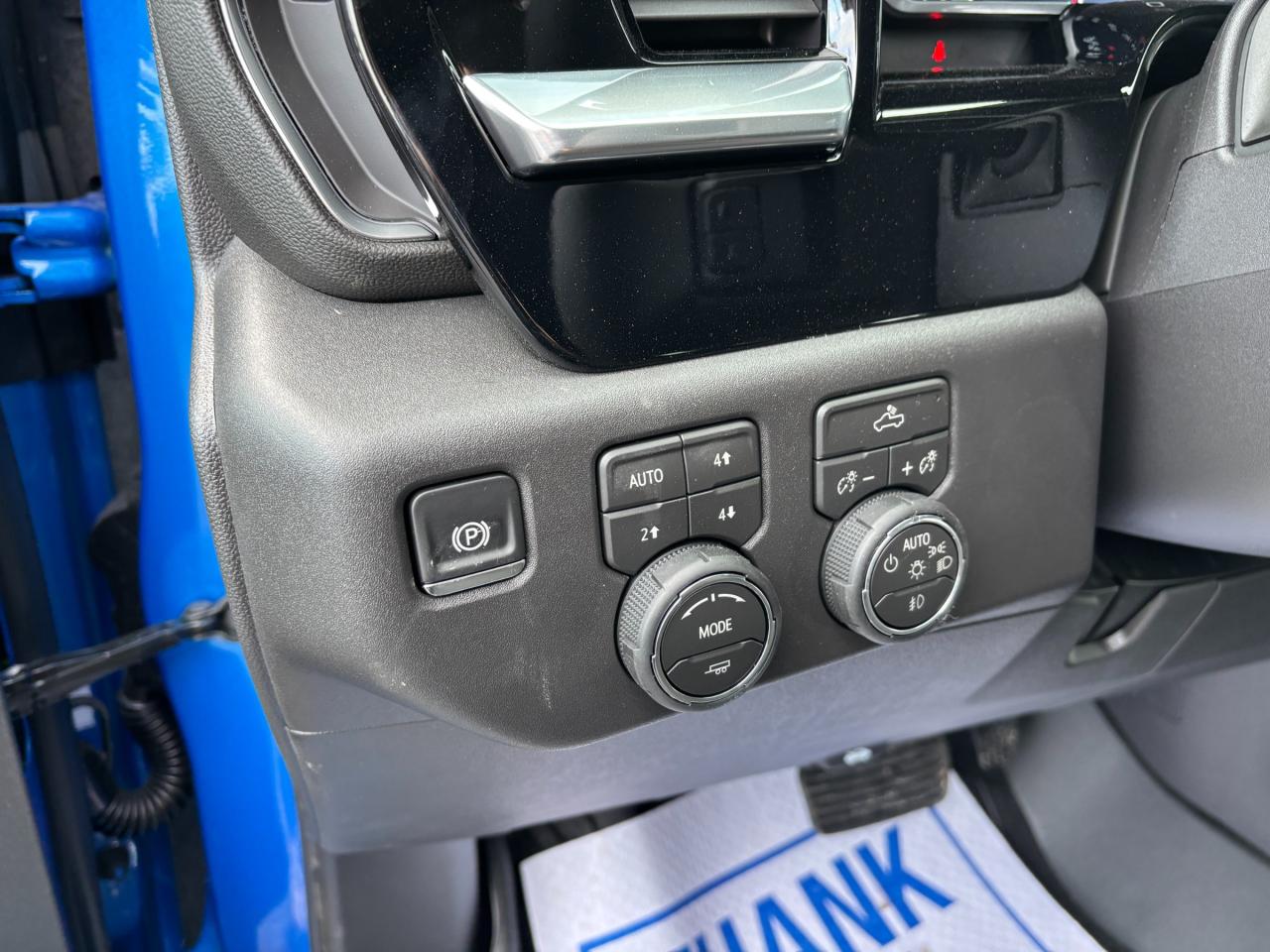 2026 Chevrolet Silverado 1500 2026 Chevrolet Silverado LT Trail Boss Crew Cab 4WD Photo