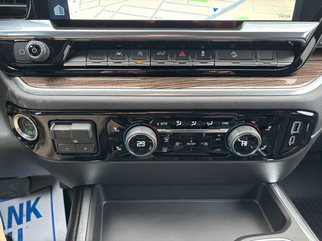 2026 Chevrolet Silverado 1500 2026 Chevrolet Silverado LT Trail Boss Crew Cab 4WD Photo