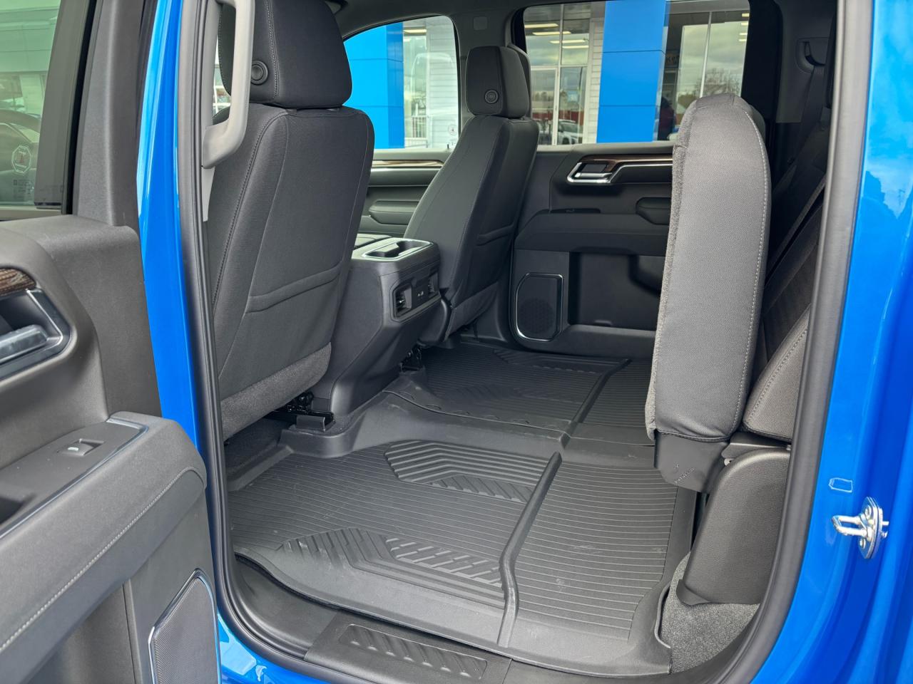 2026 Chevrolet Silverado 1500 2026 Chevrolet Silverado LT Trail Boss Crew Cab 4WD Photo