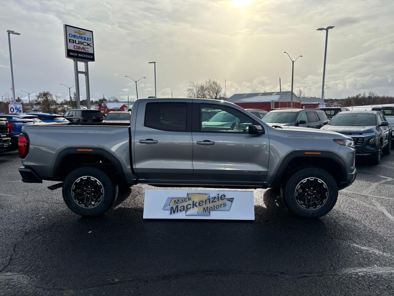 2026 GMC Canyon 2026 GMC Canyon AT4 4WD Photo