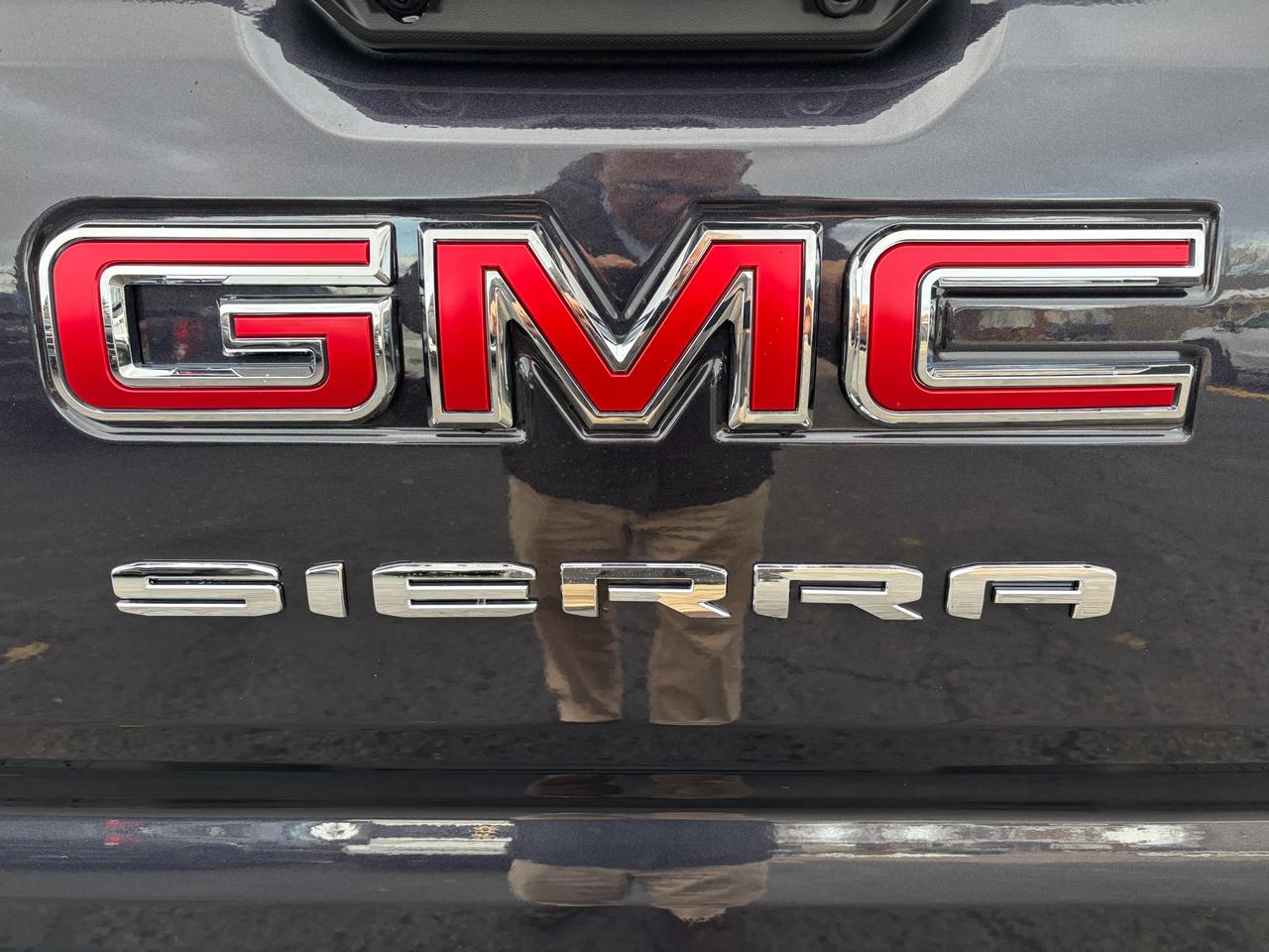 2026 GMC Sierra 1500 2025 GMC Sierra Elevation Crew Cab 4WD Photo