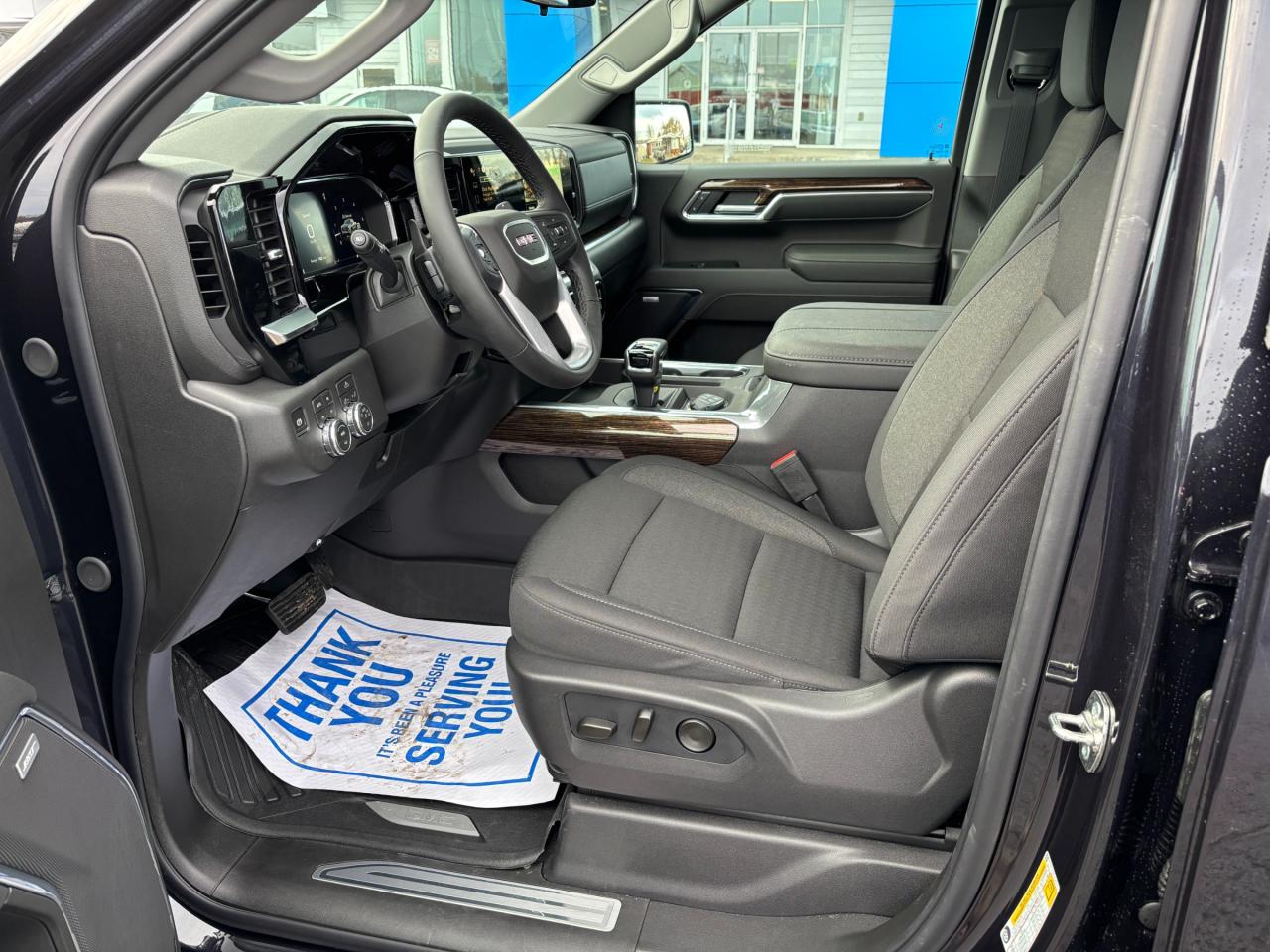 2026 GMC Sierra 1500 2025 GMC Sierra Elevation Crew Cab 4WD Photo4