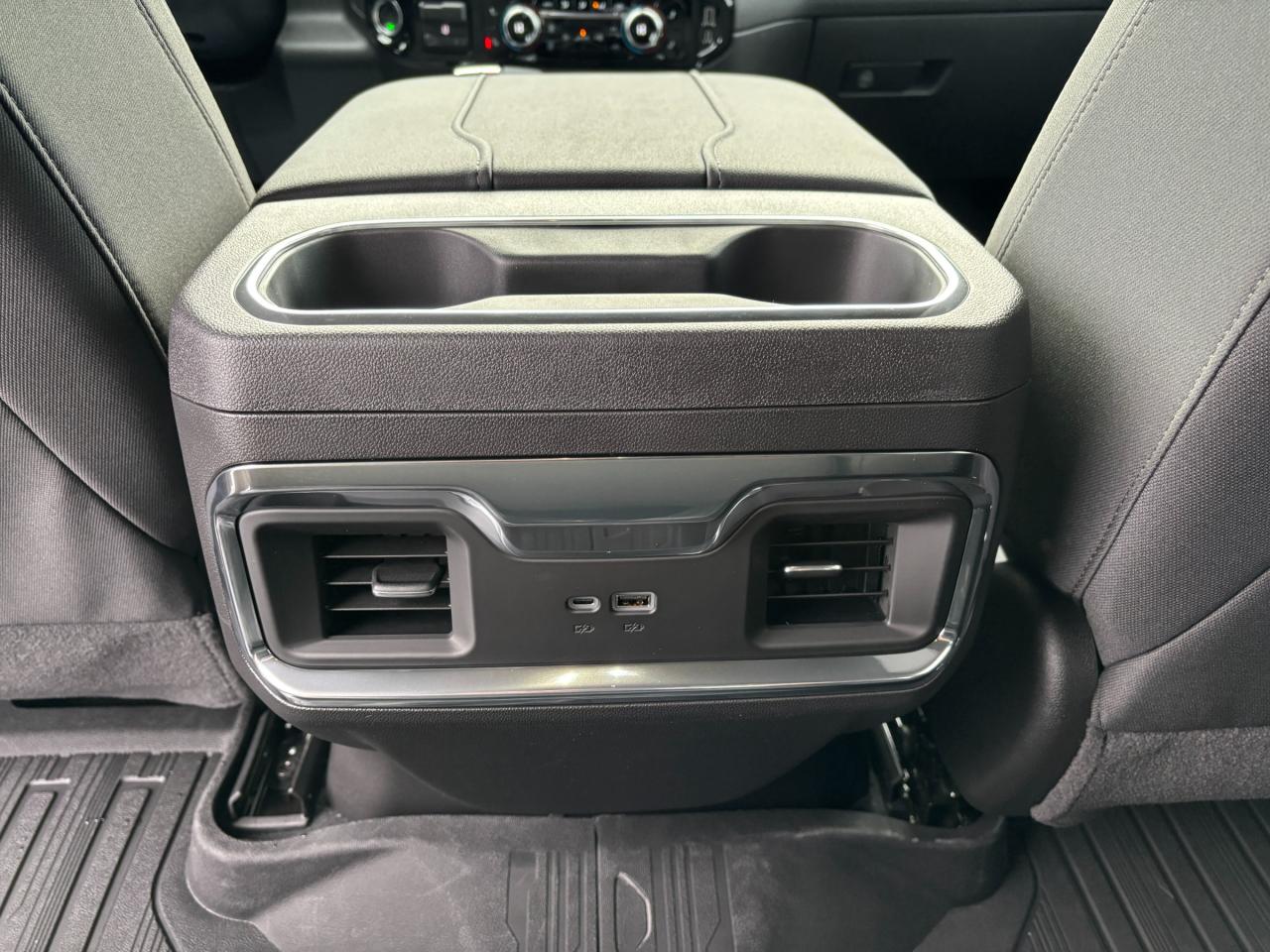 2026 GMC Sierra 1500 2025 GMC Sierra Elevation Crew Cab 4WD Photo