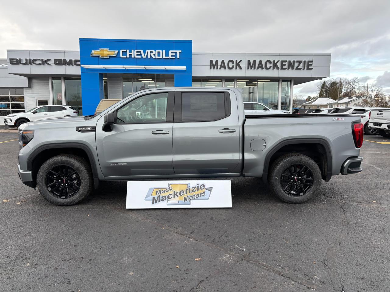 2026 GMC Sierra 1500 2026 GMC Sierra Elevation Crew Cab 4WD Photo3