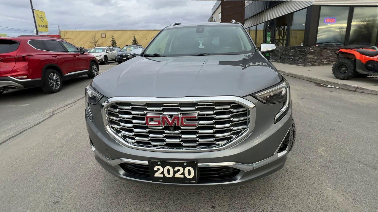 2020 GMC Terrain Denali AWD, MOONROOF, HEATED LEATHER SEATS, NAV, SIRIUS XM, BACK UP CAM!! Photo2