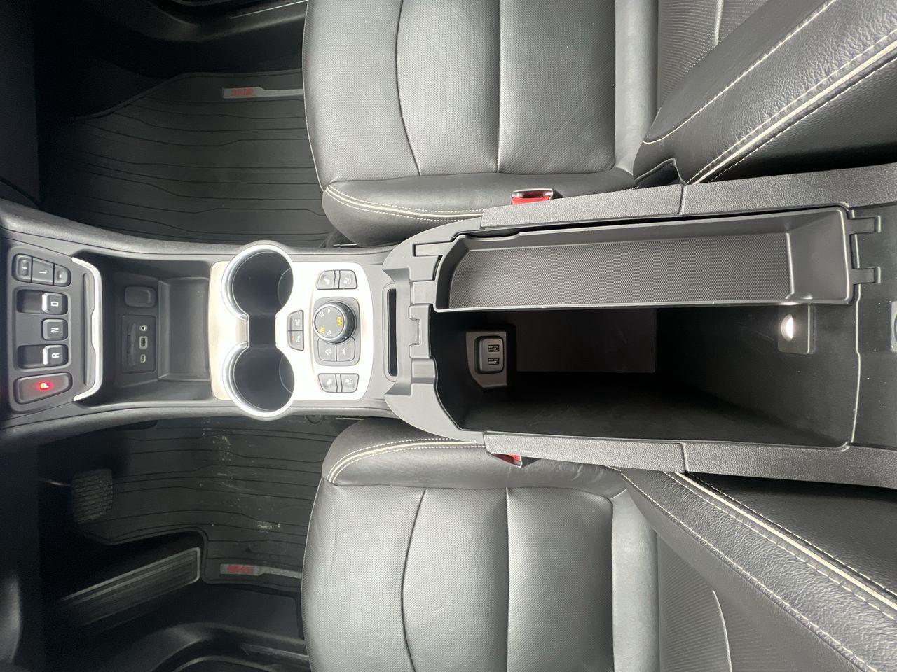 2020 GMC Terrain Denali AWD, MOONROOF, HEATED LEATHER SEATS, NAV, SIRIUS XM, BACK UP CAM!! Photo