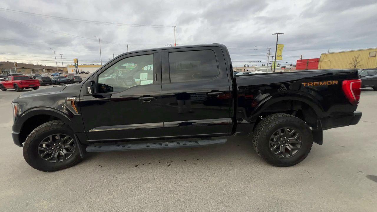 2022 Ford F-150 Tremor 4X4, SIRIUS XM, FRONT HEATED SEATS, BACK UP CAMERA, POWER TRUNKGATE!! Photo4