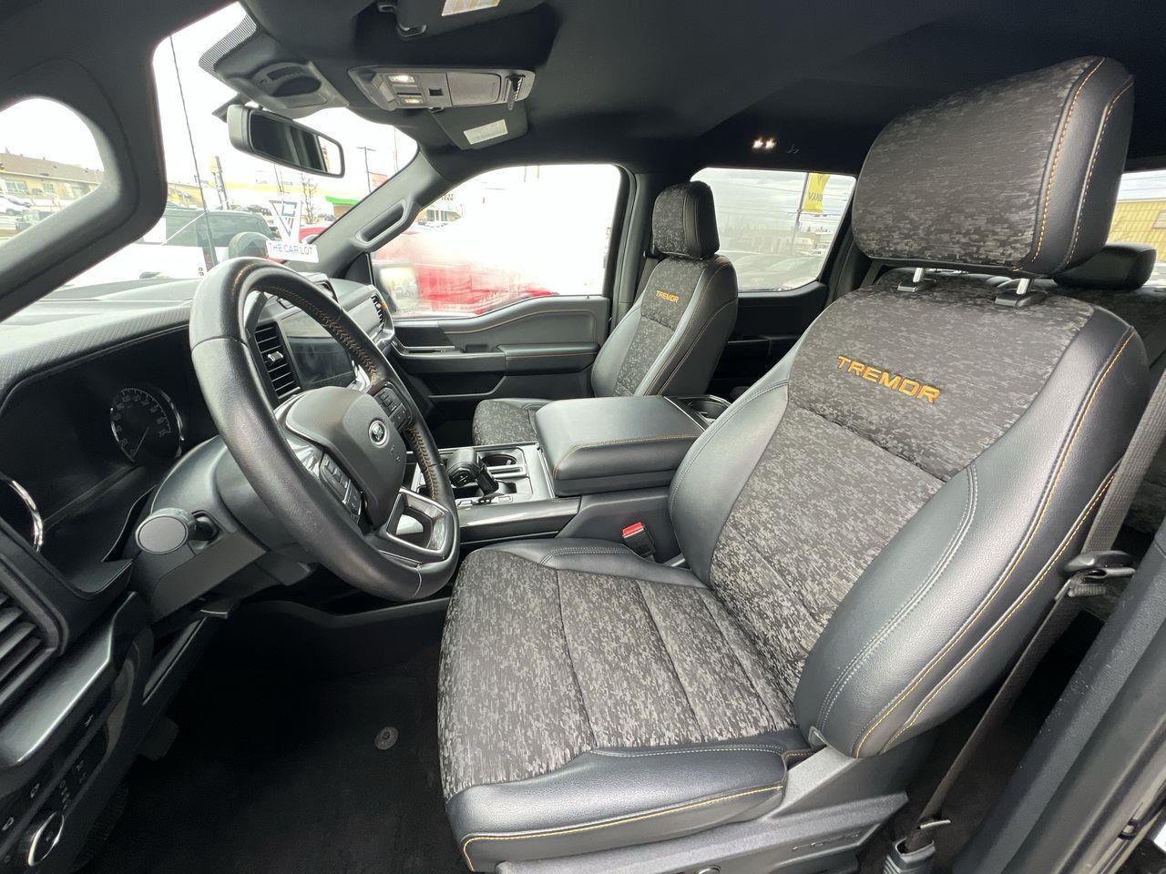 2022 Ford F-150 Tremor 4X4, SIRIUS XM, FRONT HEATED SEATS, BACK UP CAMERA, POWER TRUNKGATE!! Photo