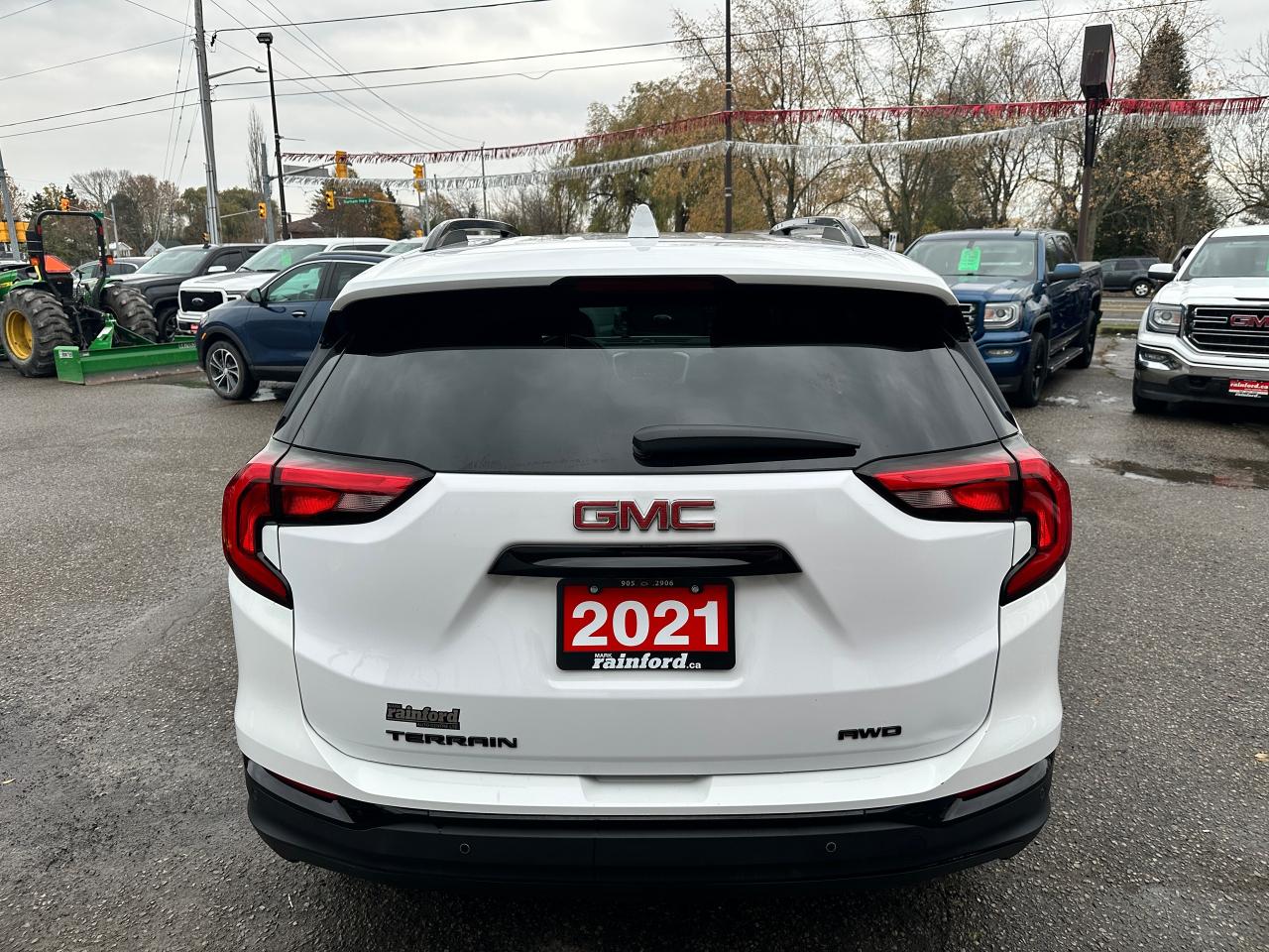 2021 GMC Terrain SLE-ELEV AWD HTD-Cloth Moonroof NAV CarPlay RvCam Photo