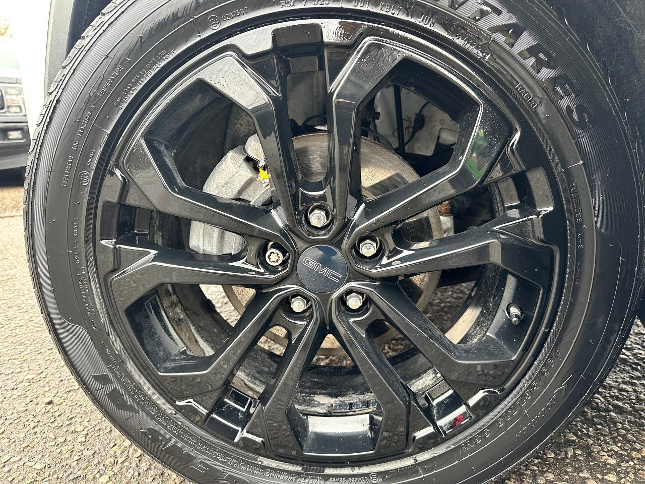 2021 GMC Terrain SLE-ELEV AWD HTD-Cloth Moonroof NAV CarPlay RvCam Photo