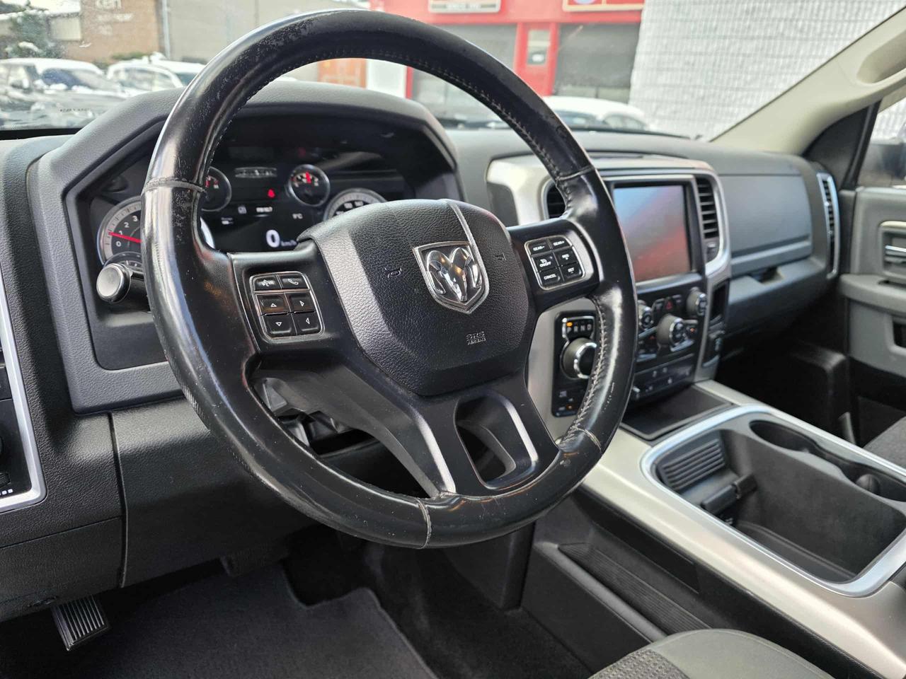 2015 RAM 1500 Big Horn 4WD Crew Cab Photo