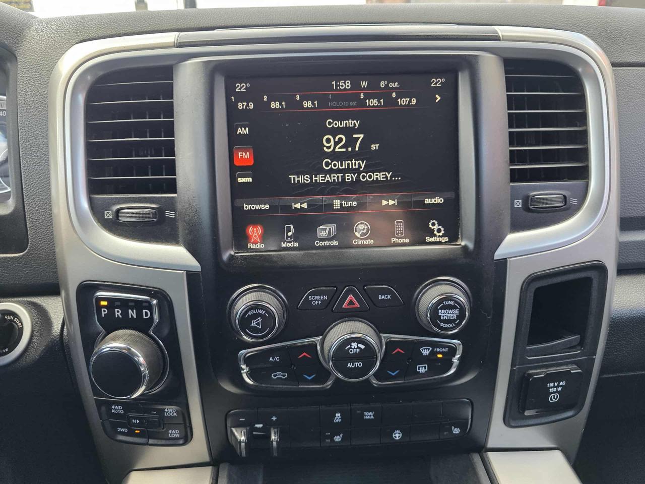 2015 RAM 1500 Big Horn 4WD Crew Cab Photo