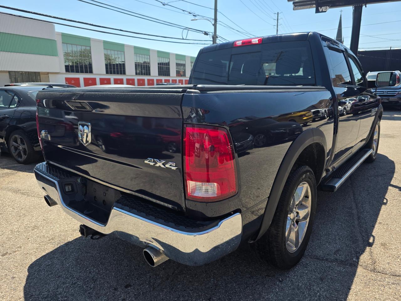 2015 RAM 1500 Big Horn 4WD Crew Cab Photo