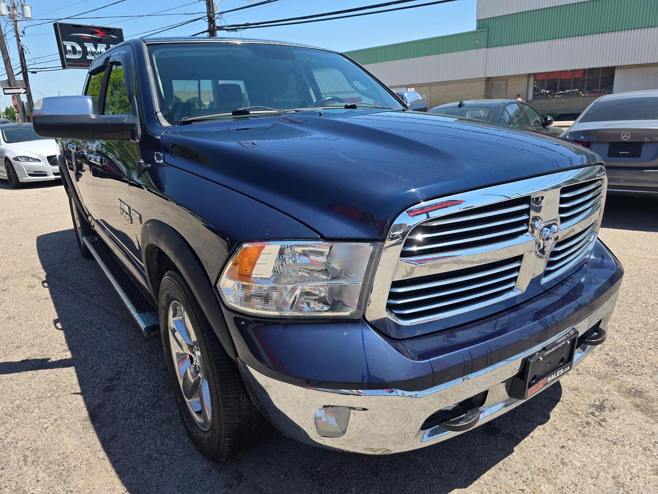 2015 RAM 1500 Big Horn 4WD Crew Cab Photo