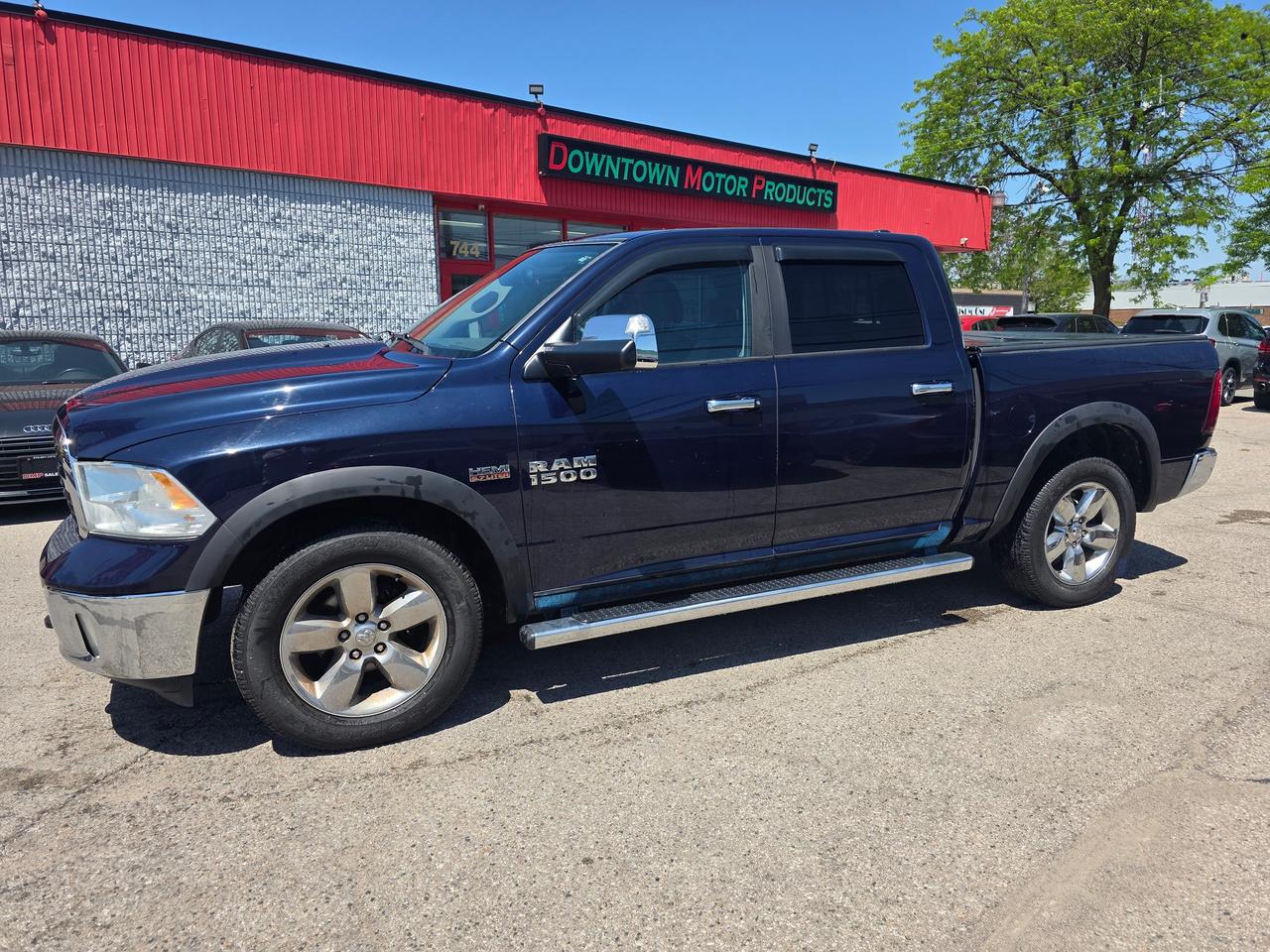 2015 RAM 1500 Big Horn 4WD Crew Cab Photo