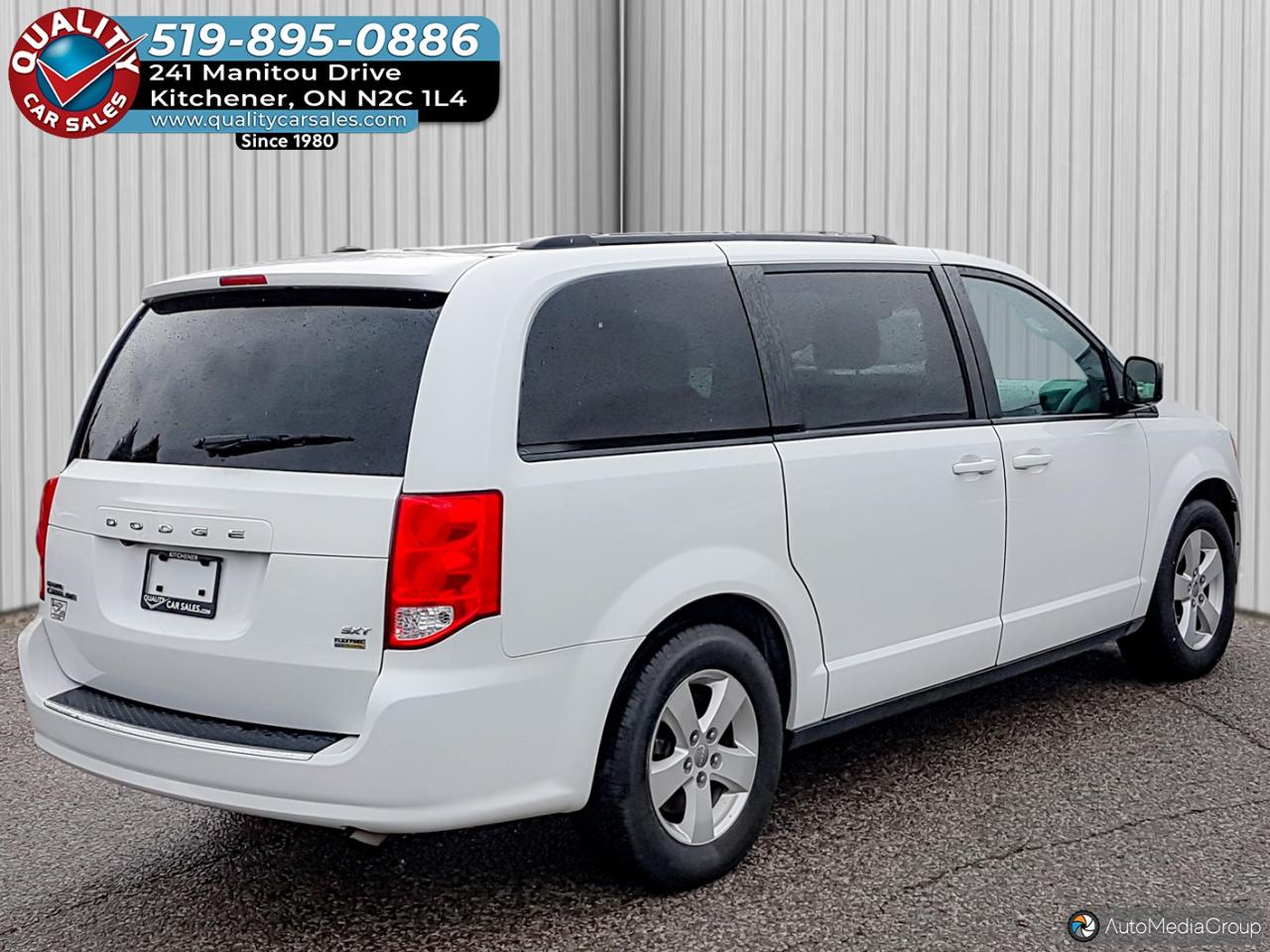 2019 Dodge Grand Caravan SXT *STOW N GO* Photo3