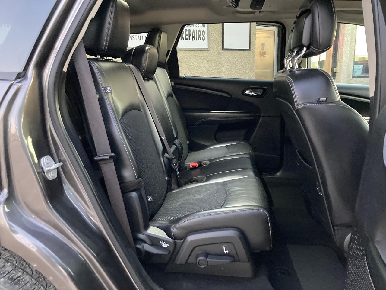 2018 Dodge Journey Crossroad - Photo #11