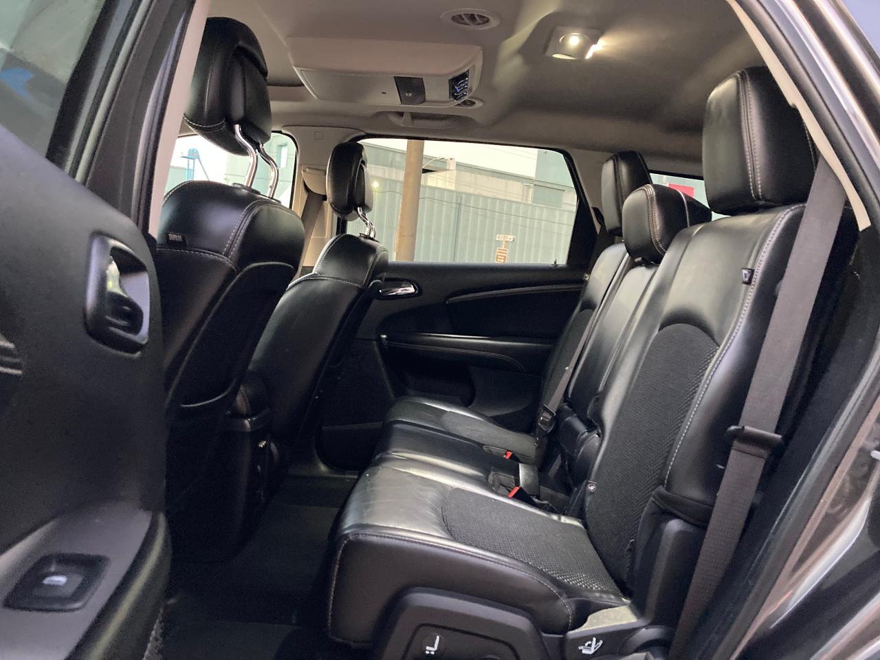 2018 Dodge Journey Crossroad - Photo #10