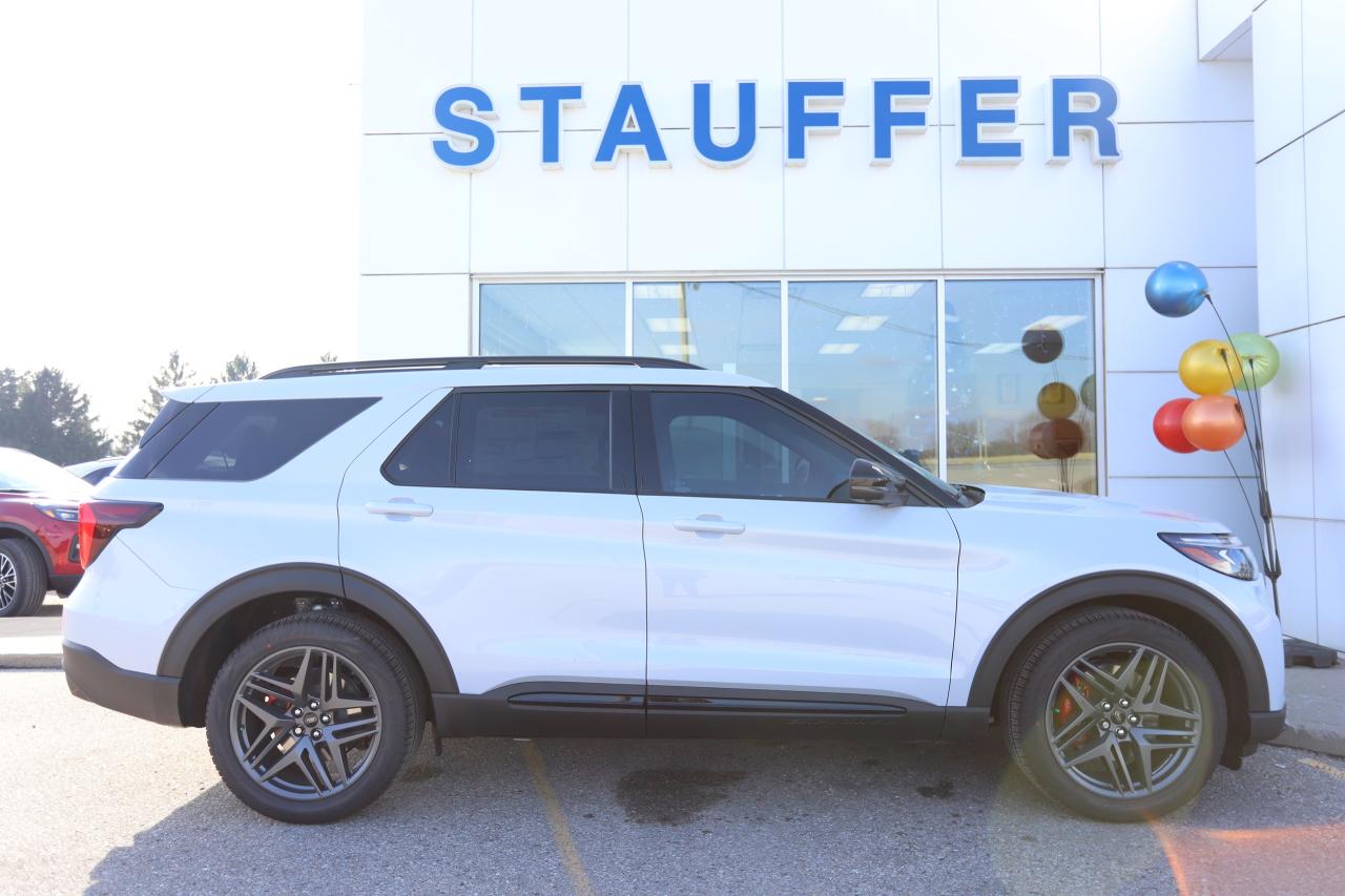 2026 Ford Explorer ST 4WD Photo2