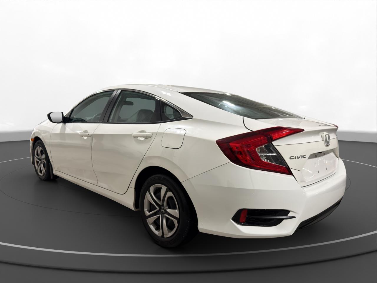 2018 Honda Civic LX Photo