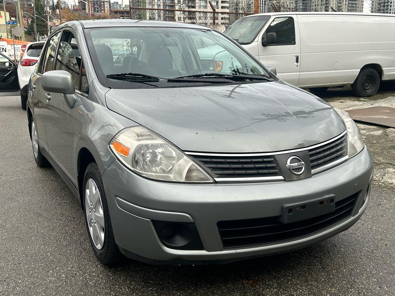 2007 Nissan Versa 1.8 S - Photo #4