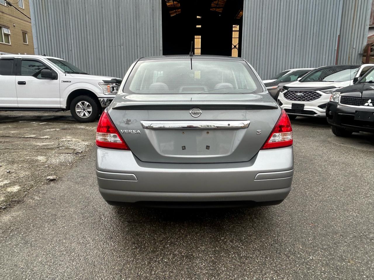 2007 Nissan Versa 1.8 S - Photo #7