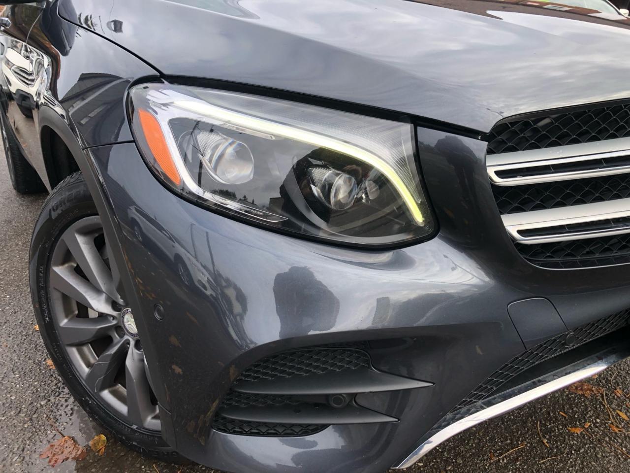 2016 Mercedes-Benz GLC-Class GLC 300 / NAV / MOONROOF / LTHR / H.SEATS / B.CAM